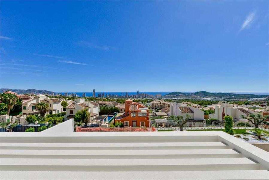 NIEUWBOUW LUXE VILLA IN FINESTRAT MET UITZICHT OP ZEE foto 24