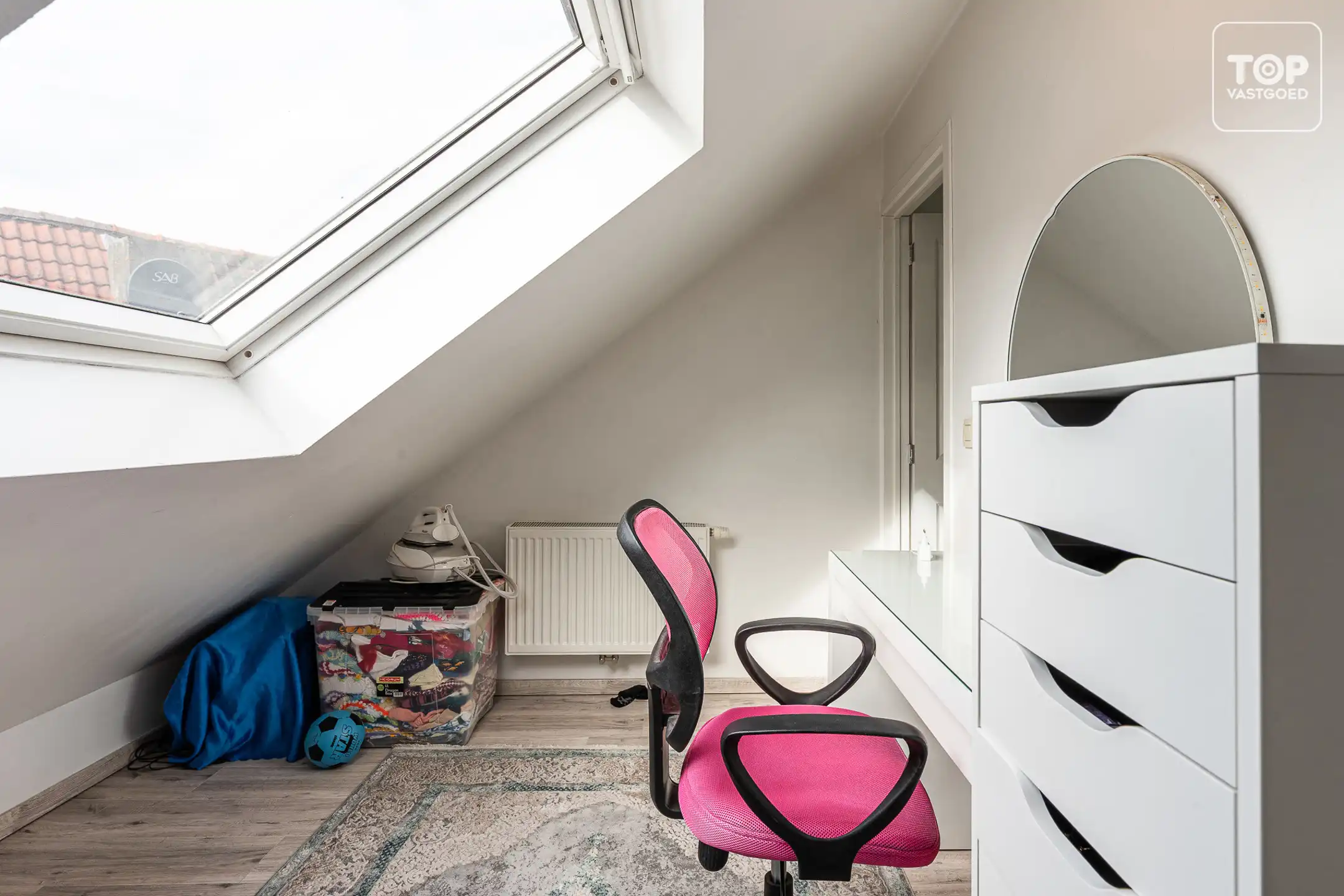 Instapklare woning met 4 slaapkamers op gunstige locatie. foto 21