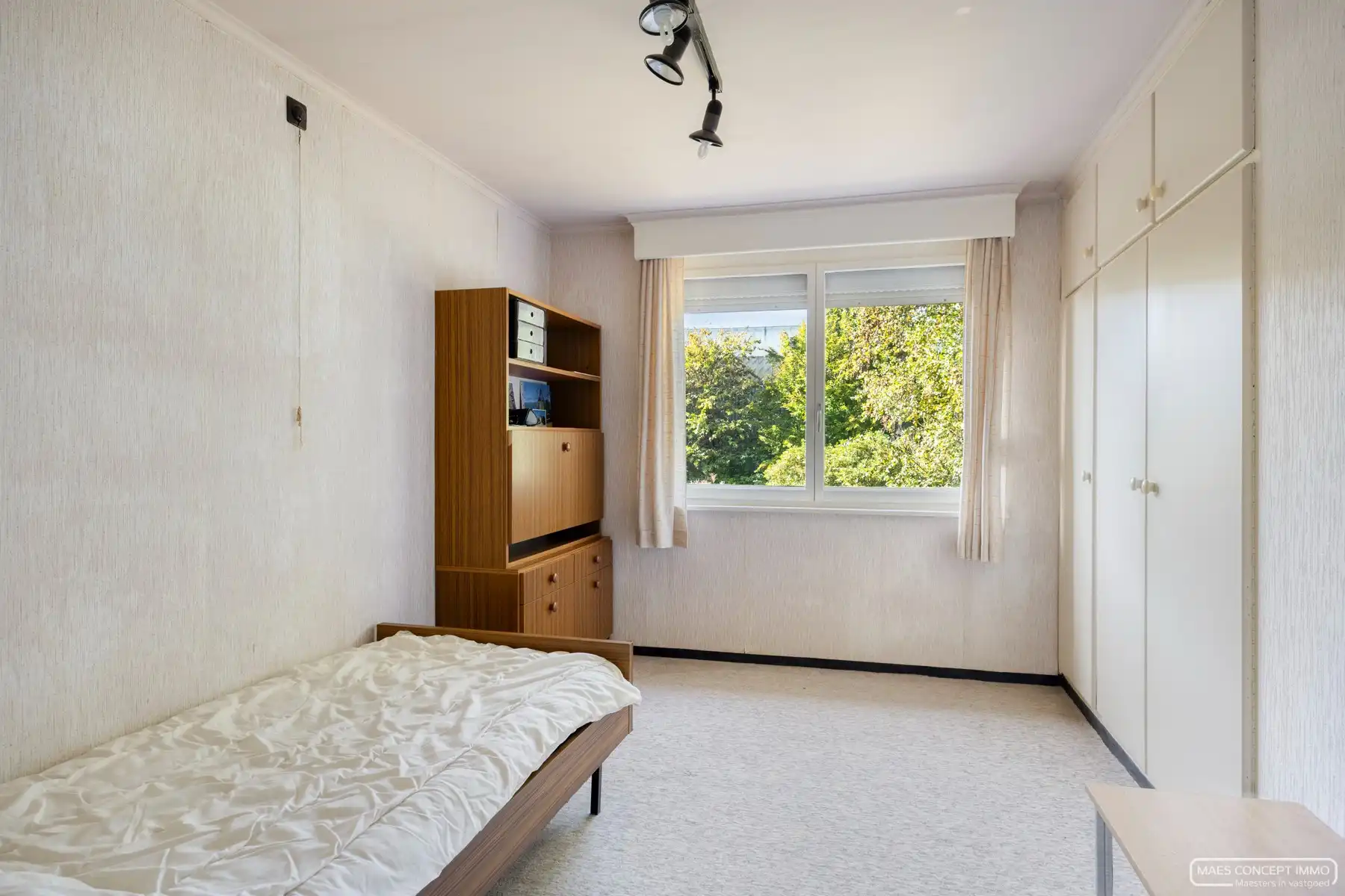 Ruime halfopen woning te koop in Gullegem foto 12