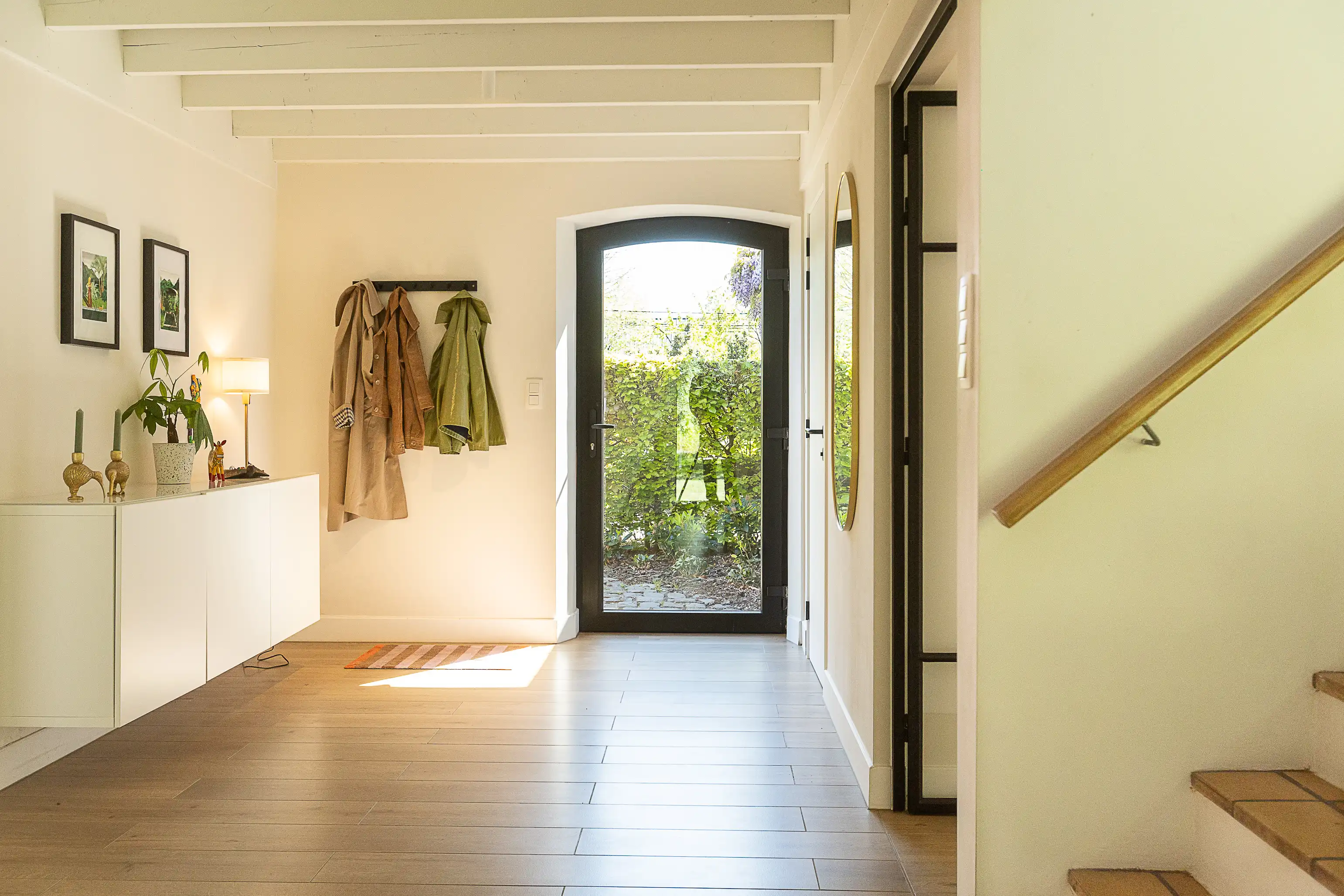 Exclusief wonen - karaktervolle villa op 3.296 m² groen foto 2