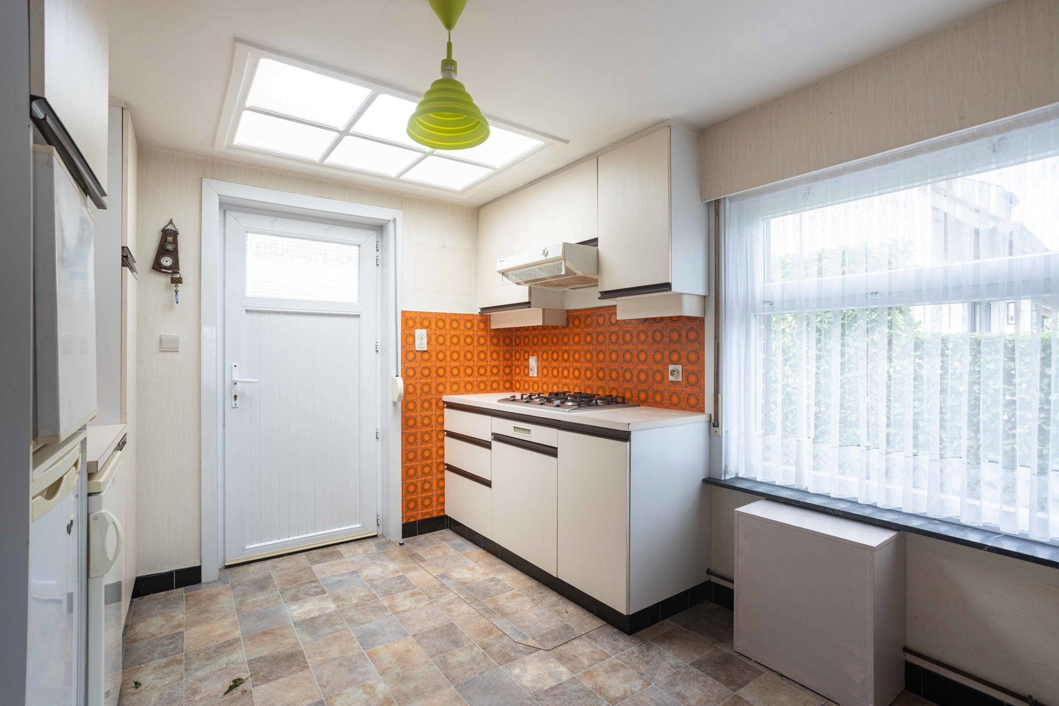 Uniek gelegen renovatieproject in het charmante Mullem foto 9