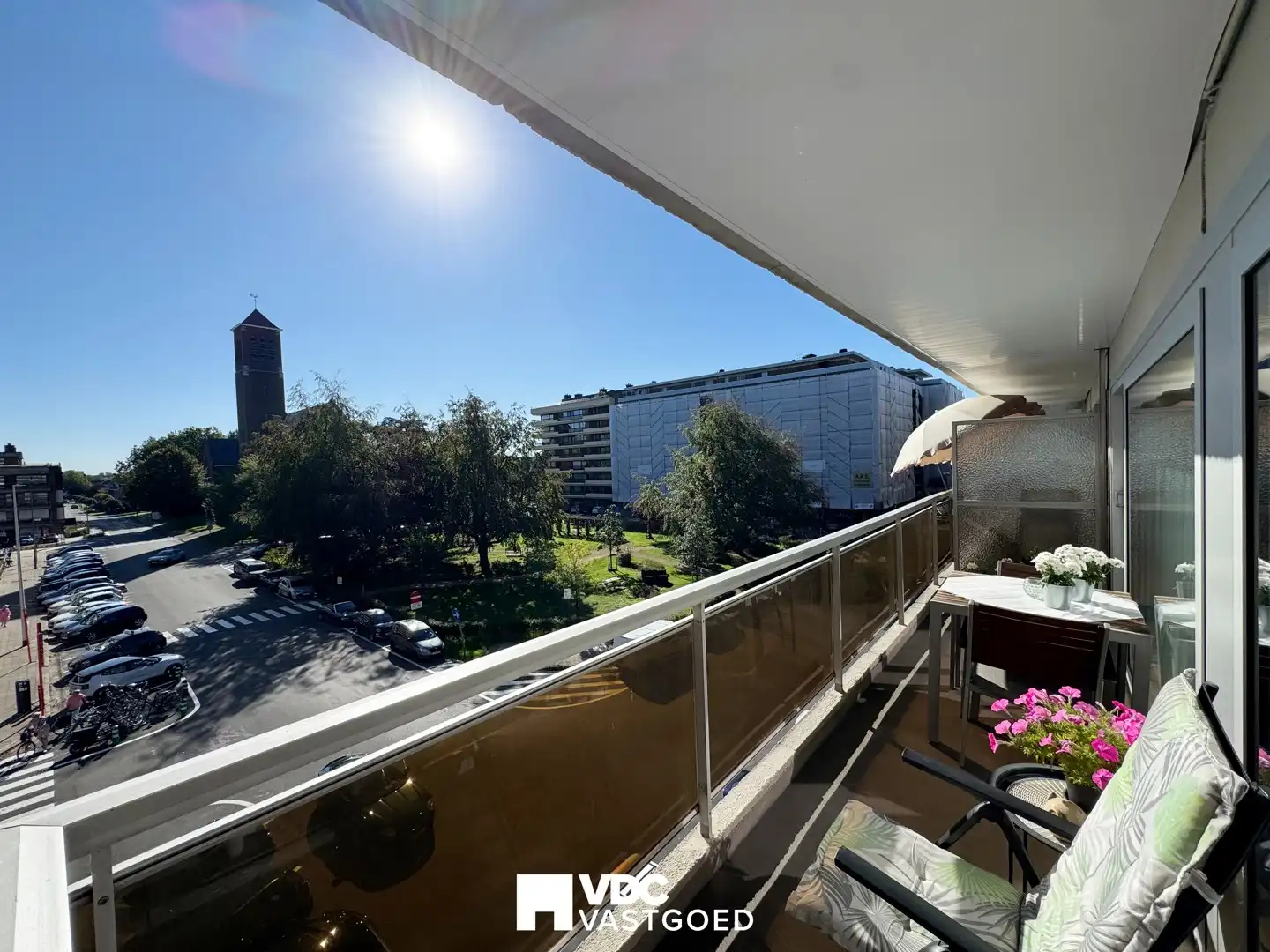 Ruim en energiezuinig appartement met 3 terrassen en garage foto 9