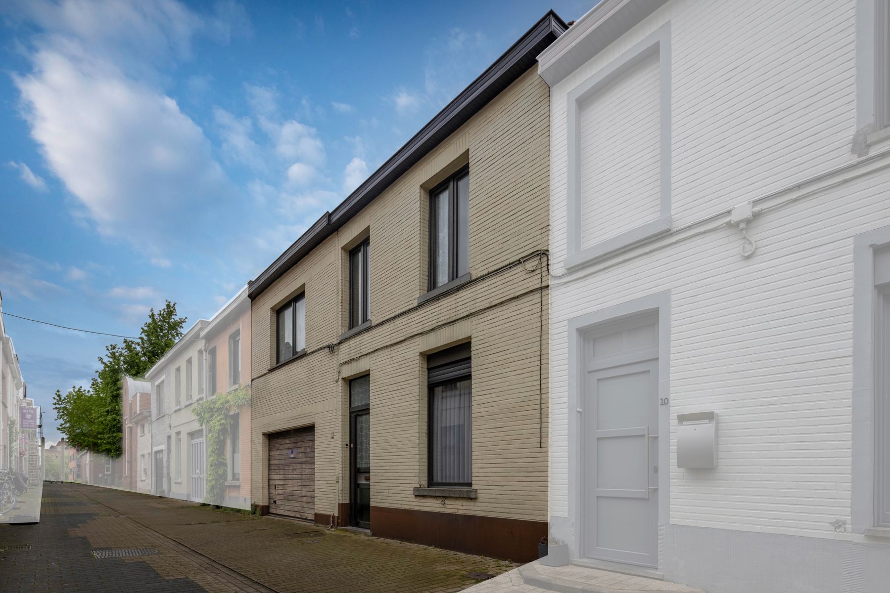 Woning met 5 slaapkamers, garage en tuin foto 1