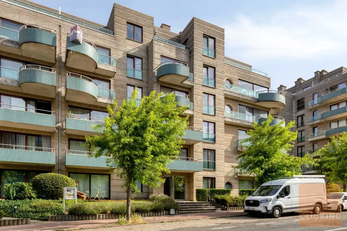 Stijlvol appartement met 2 slaapkamers en parkeerplaats foto 10