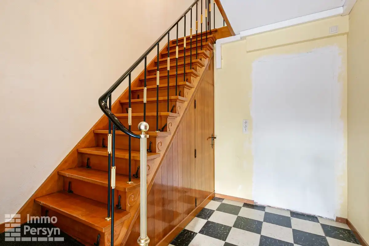 Commercieel pand (inclusief handelsfonds) met instapklaar appartement en achterliggend perceel foto 15