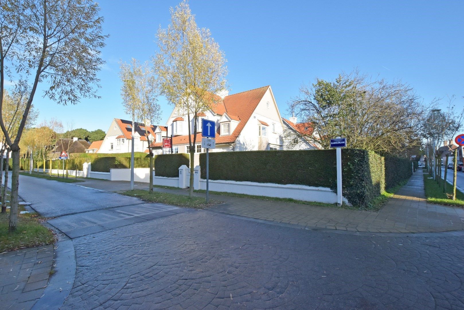 Gezellige woning op een rustige ligging nabij het Tijl en Nele plein! foto {{pictureIndex}}