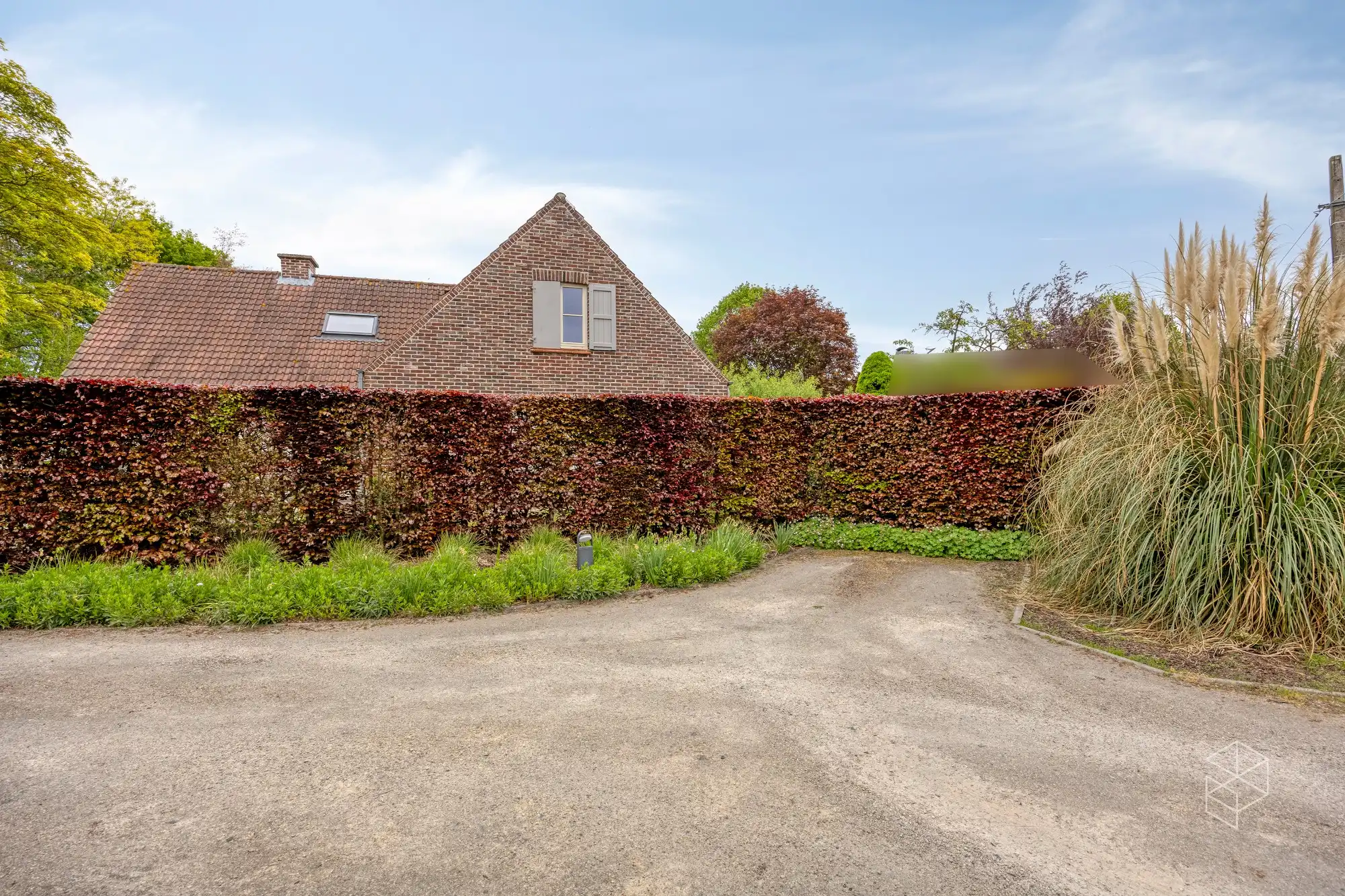 Karaktervolle villa met polyvalent bijgebouw, zwemvijver & aangelegde tuin met uitweg op 4.012m² foto 8