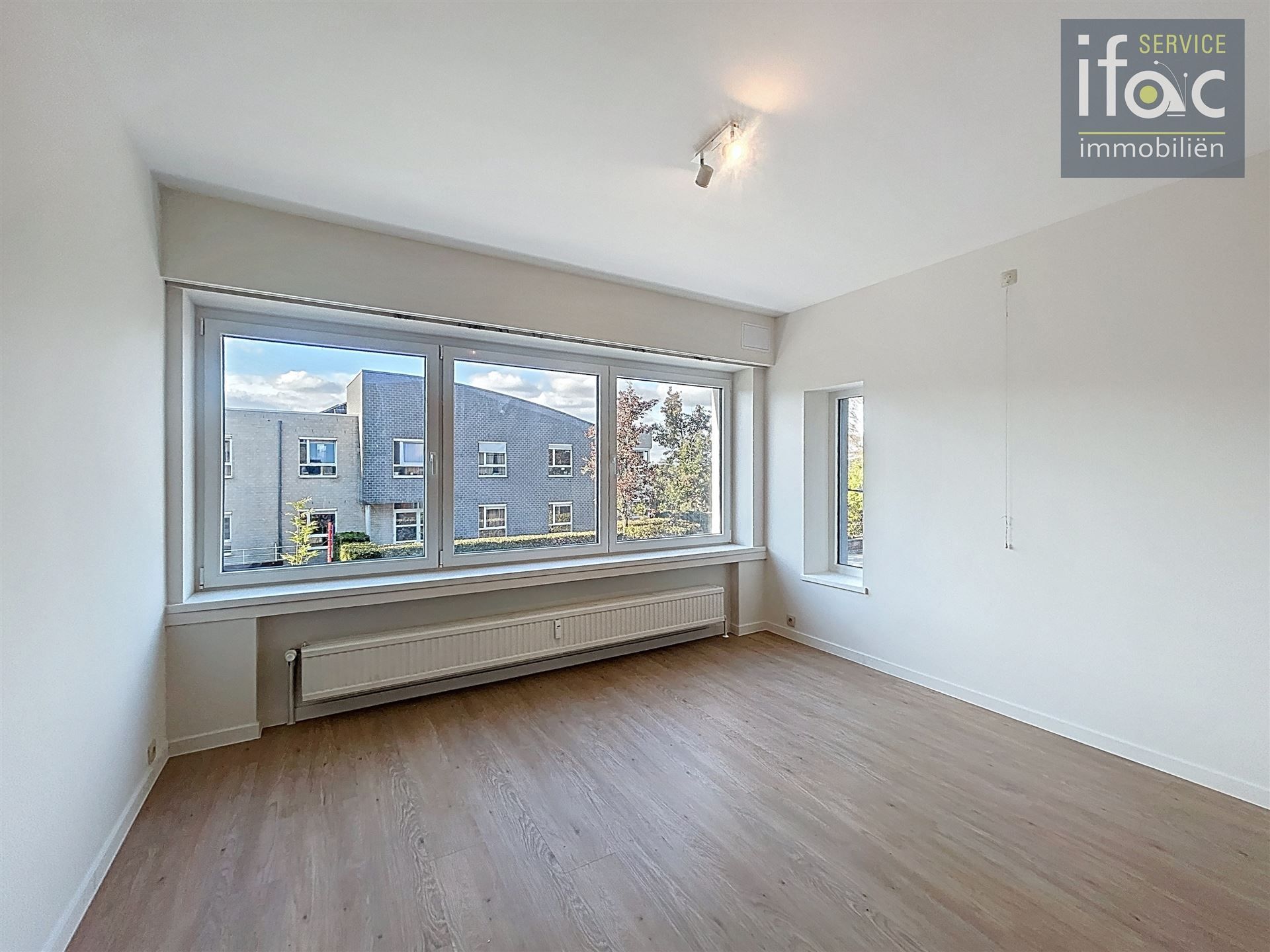 Gerenoveerd 2-slaapkamer appartement met garage in centrum Tervuren foto 8