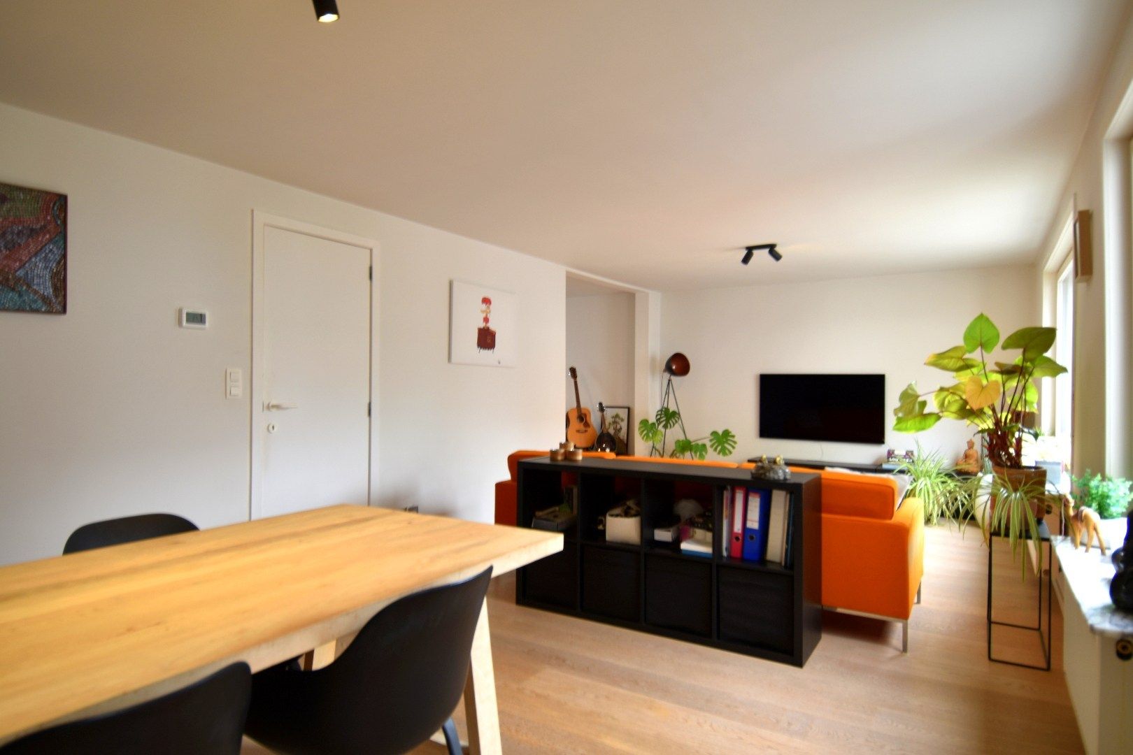 Alleenstaande woning met 3 slaapkamers, tuin én garage te koop in centrum-Kuurne foto 6