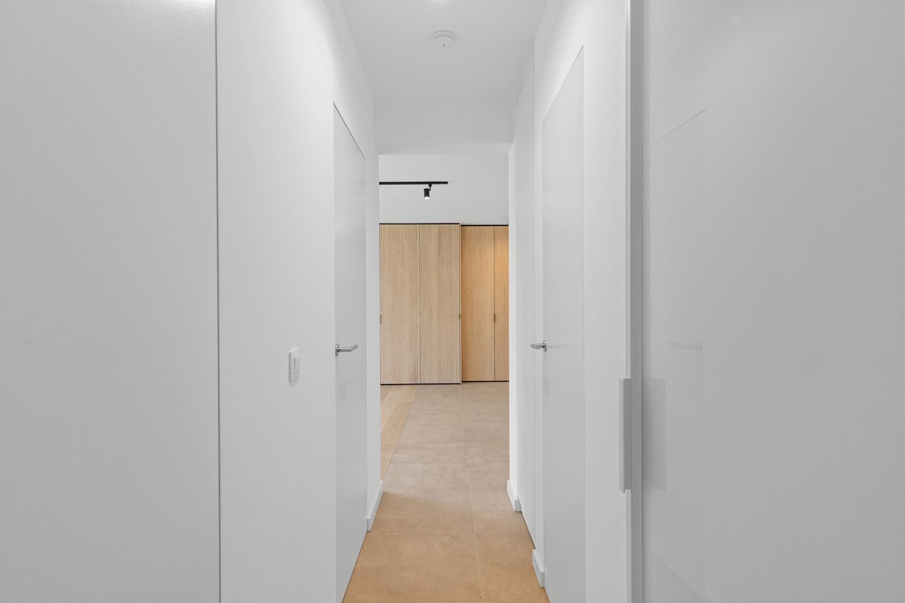 Hoogwaardig 2-slpk appartement op centrale ligging te Gent foto 8