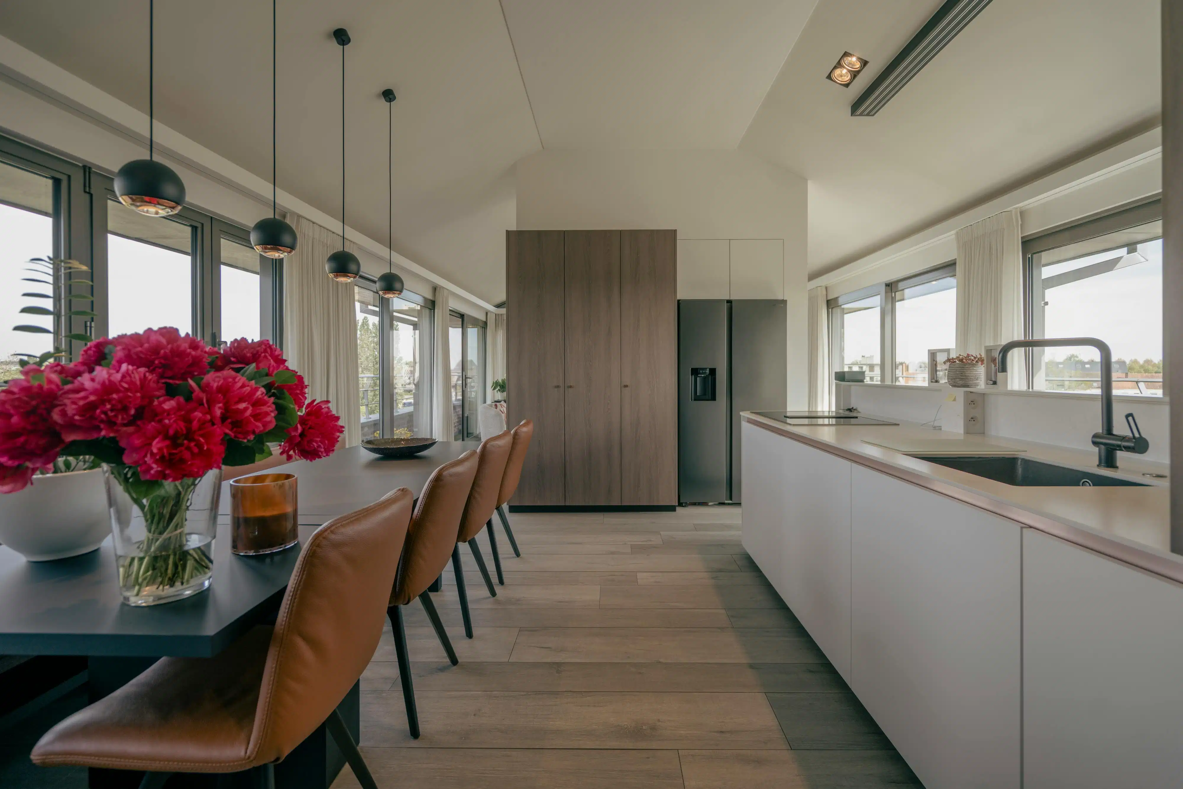 Penthouse te koop met 180° Leizezicht  foto 2