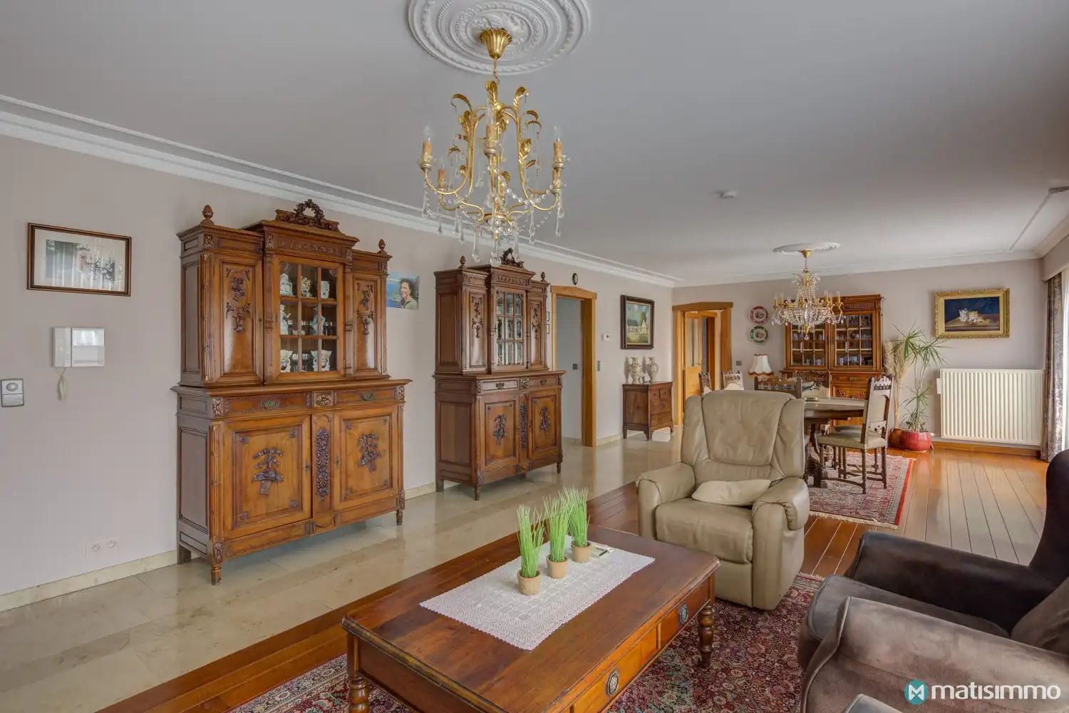 ZEER RUIM ENERGIEZUINIG APPARTEMENT MET 3 SLAAPKAMERS MET PARKEERPLAATS IN HET CENTRUM VAN AS foto 3