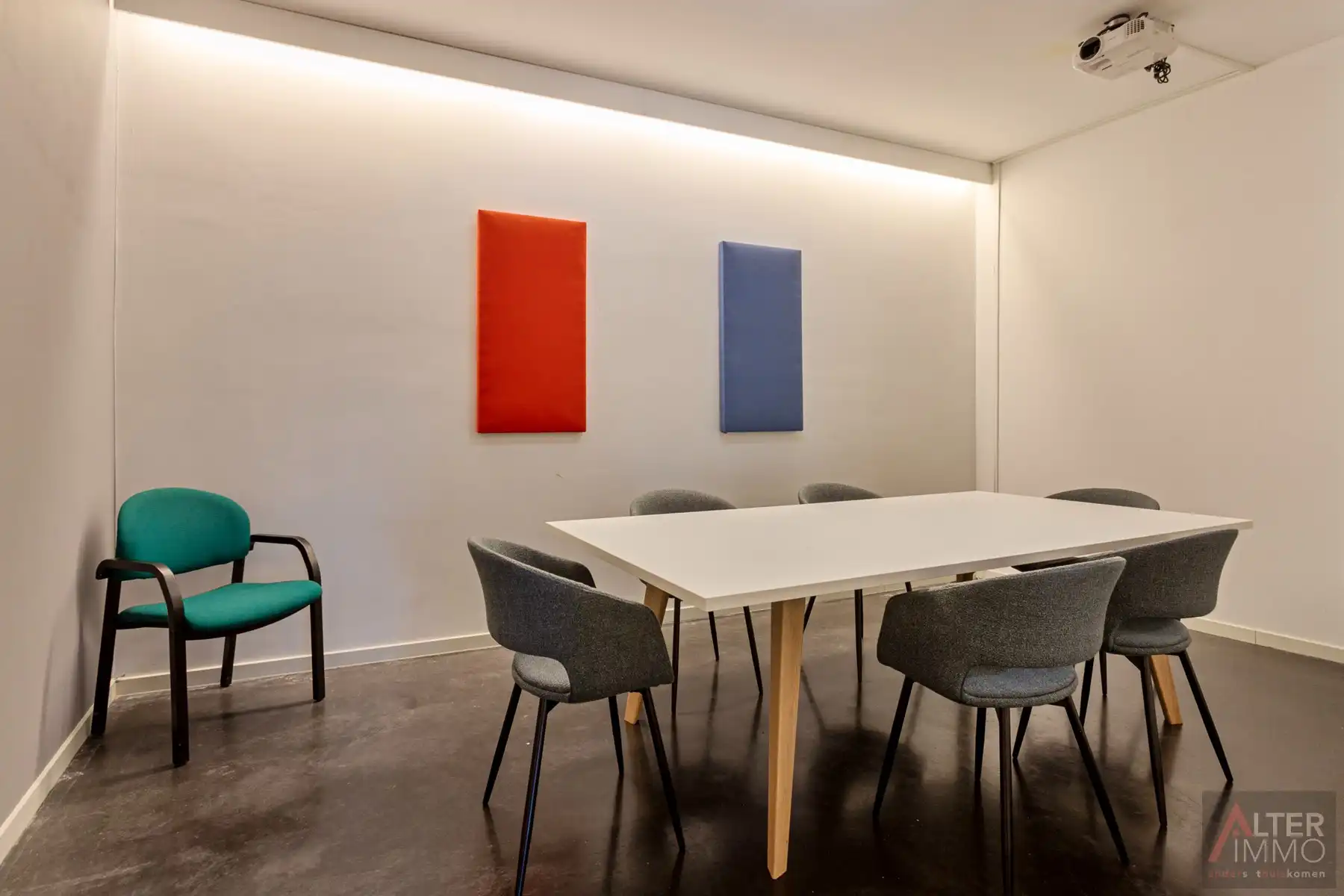 Bedrijfspand met appartement op toplocatie met uiterste visibiliteit! foto 24
