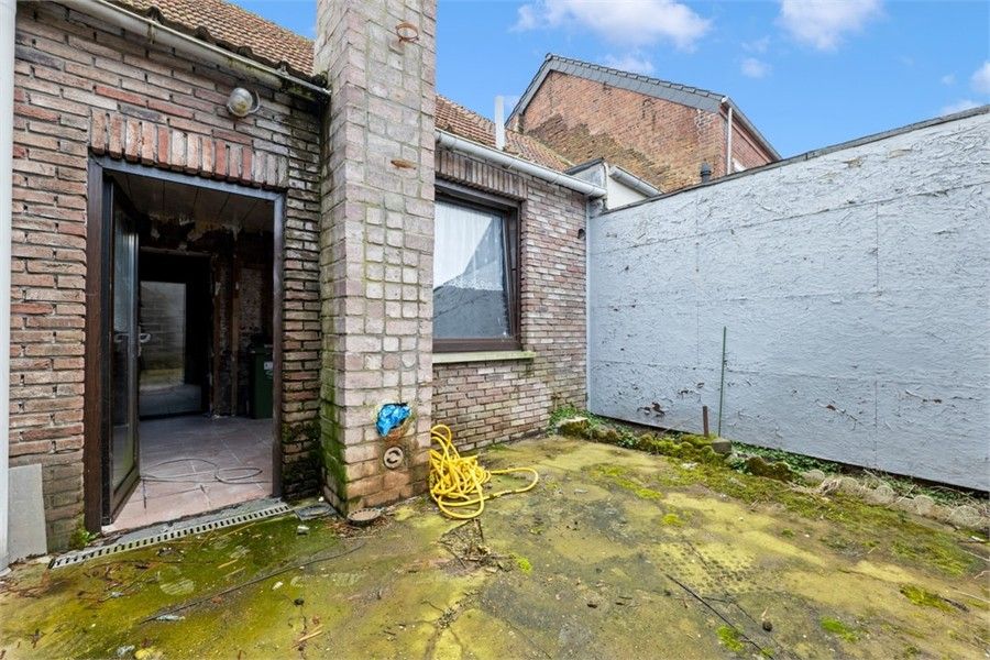 TE RENOVEREN WONING IN HET CENTRUM VAN ZOUTLEEUW foto 18