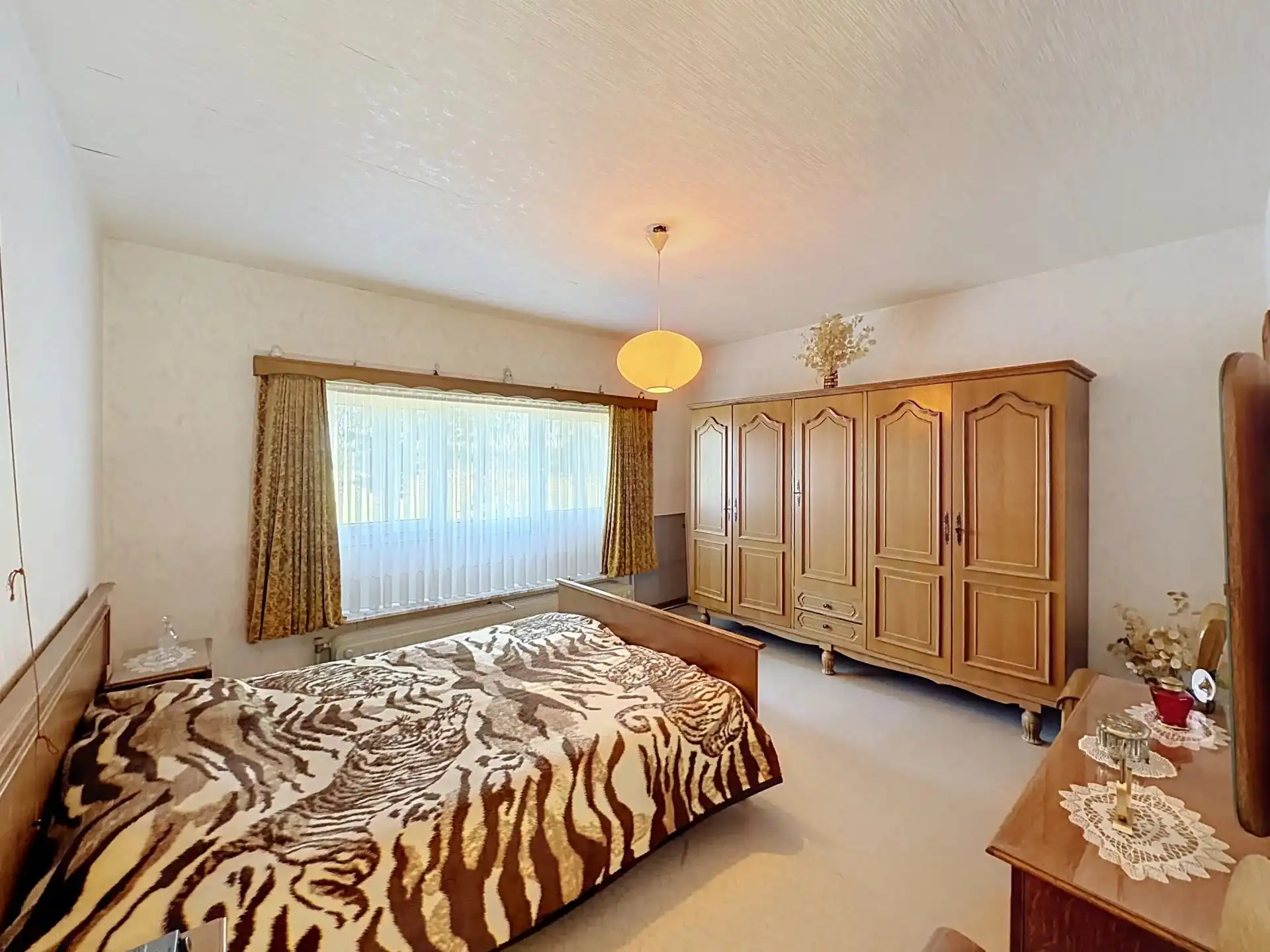 Charmante split-level woning op een ruim en zuidgericht perceel van 1.276 m² foto 12