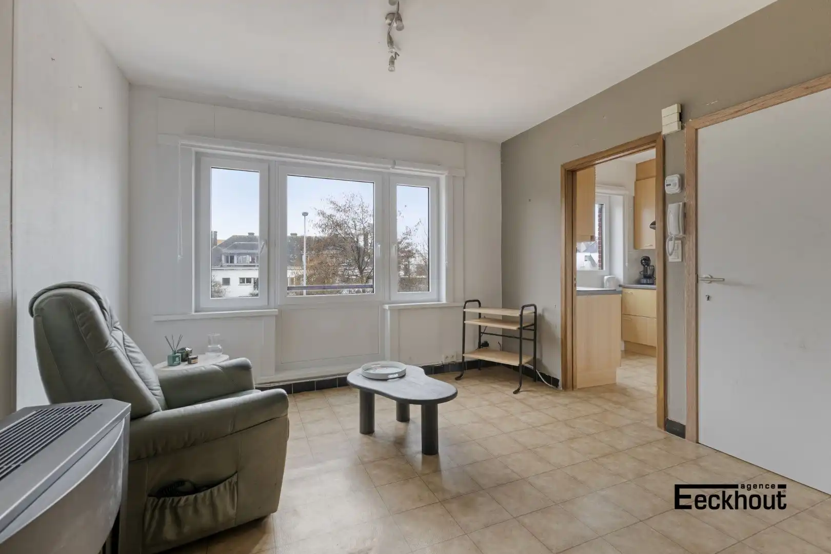 Charmant appartement met mooi zicht op wandelafstand van de zee! foto 3