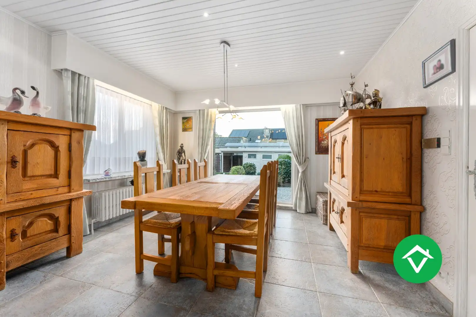 Alleenstaande woning met 4 slaapkamers te Eernegem foto 4