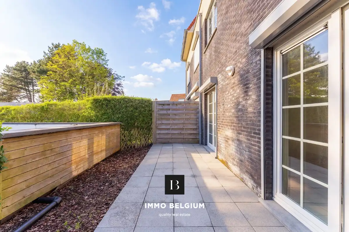 Hedendaags appartement met tuin en 2 slaapkamers nabij het strand foto 4