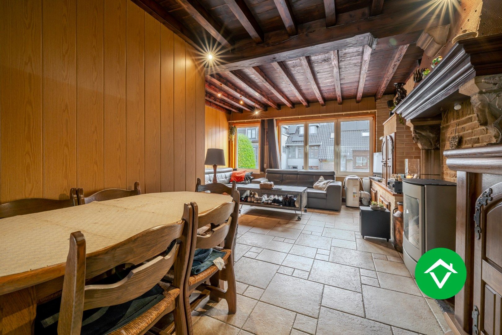 Charmante gezinswoning met twee slaapkamers en afgesloten garagebox te Sint-Kruis (Brugge) foto 4