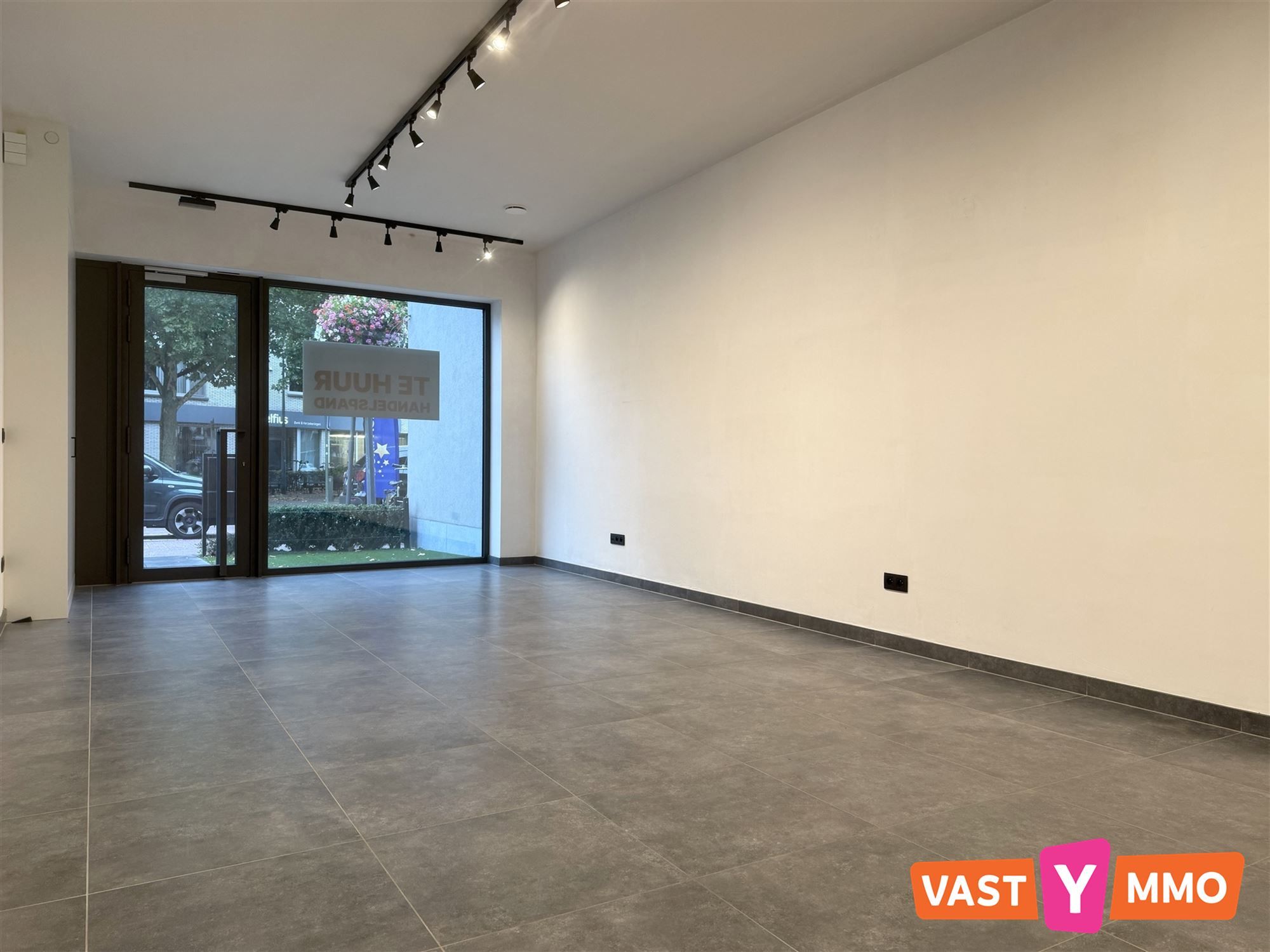 Commerciële ruimte te huur Bredabaan 434 - 2990 WUUSTWEZEL