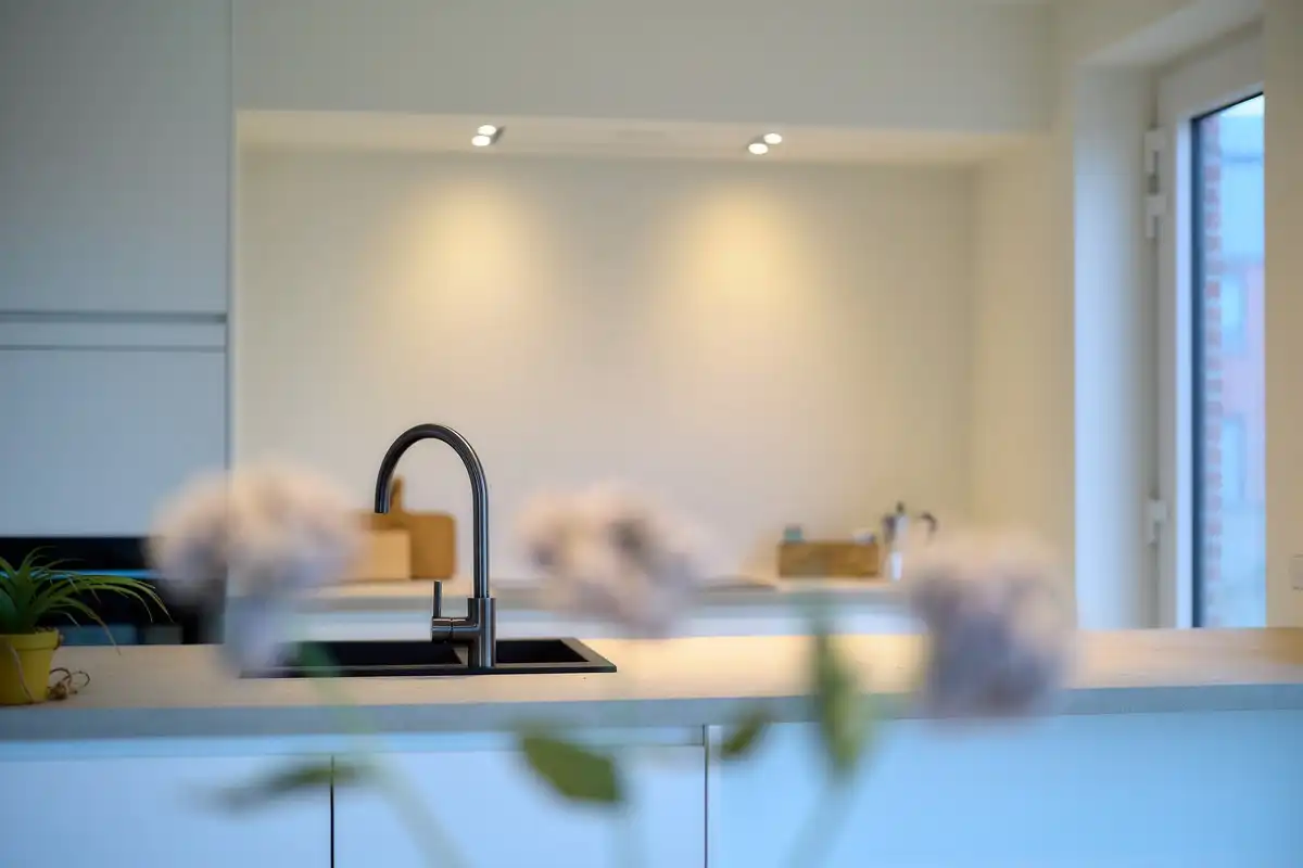 Afgewerkte halfopen nieuwbouwwoning te Roeselare foto 8