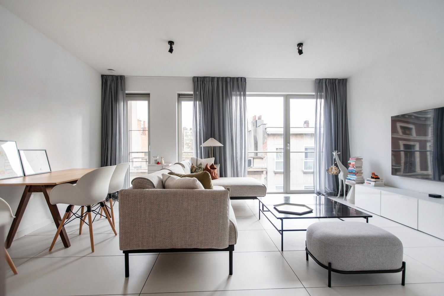 Licht en modern 2-SLK appartement foto {{pictureIndex}}