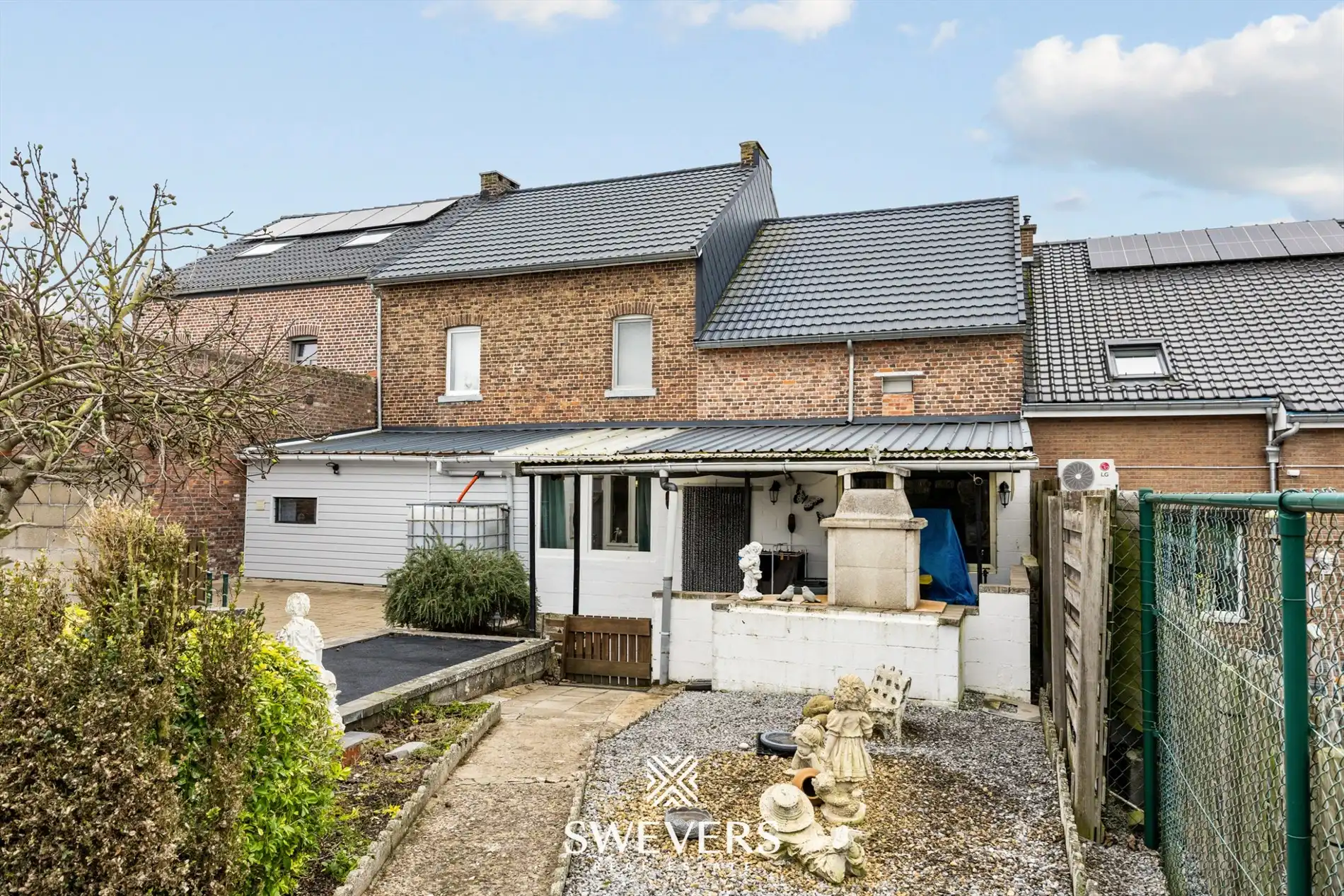 Gezinswoning met grote tuin en garage op 512 m² foto 31