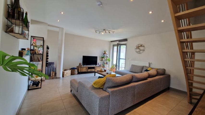 Ruim, energiezuinig DUPLEXAPPARTEMENT met 2slaapkmers, mooie leeefruuimten, terras en parking. foto 22