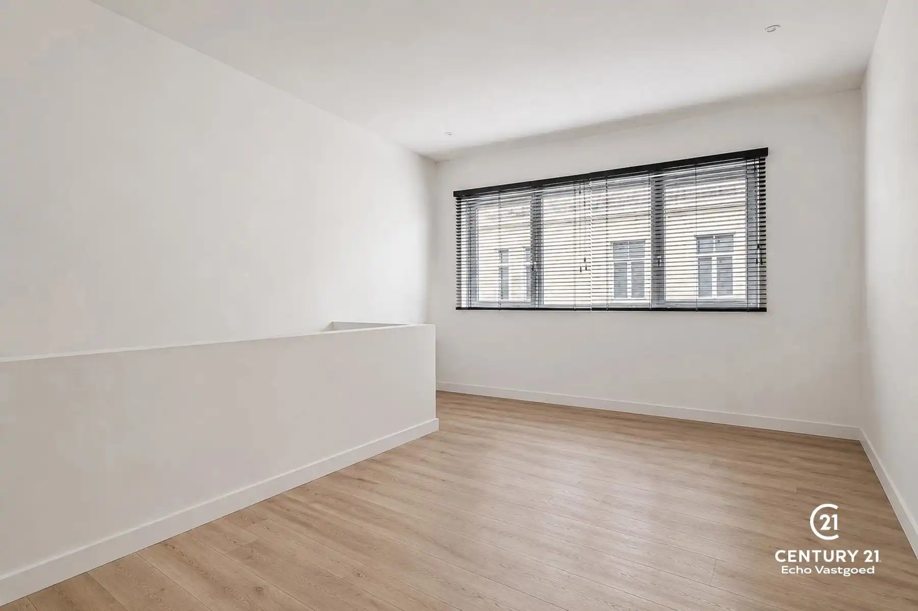 Exclusief gerenoveerd triplexappartement in hartje Turnhout foto 4