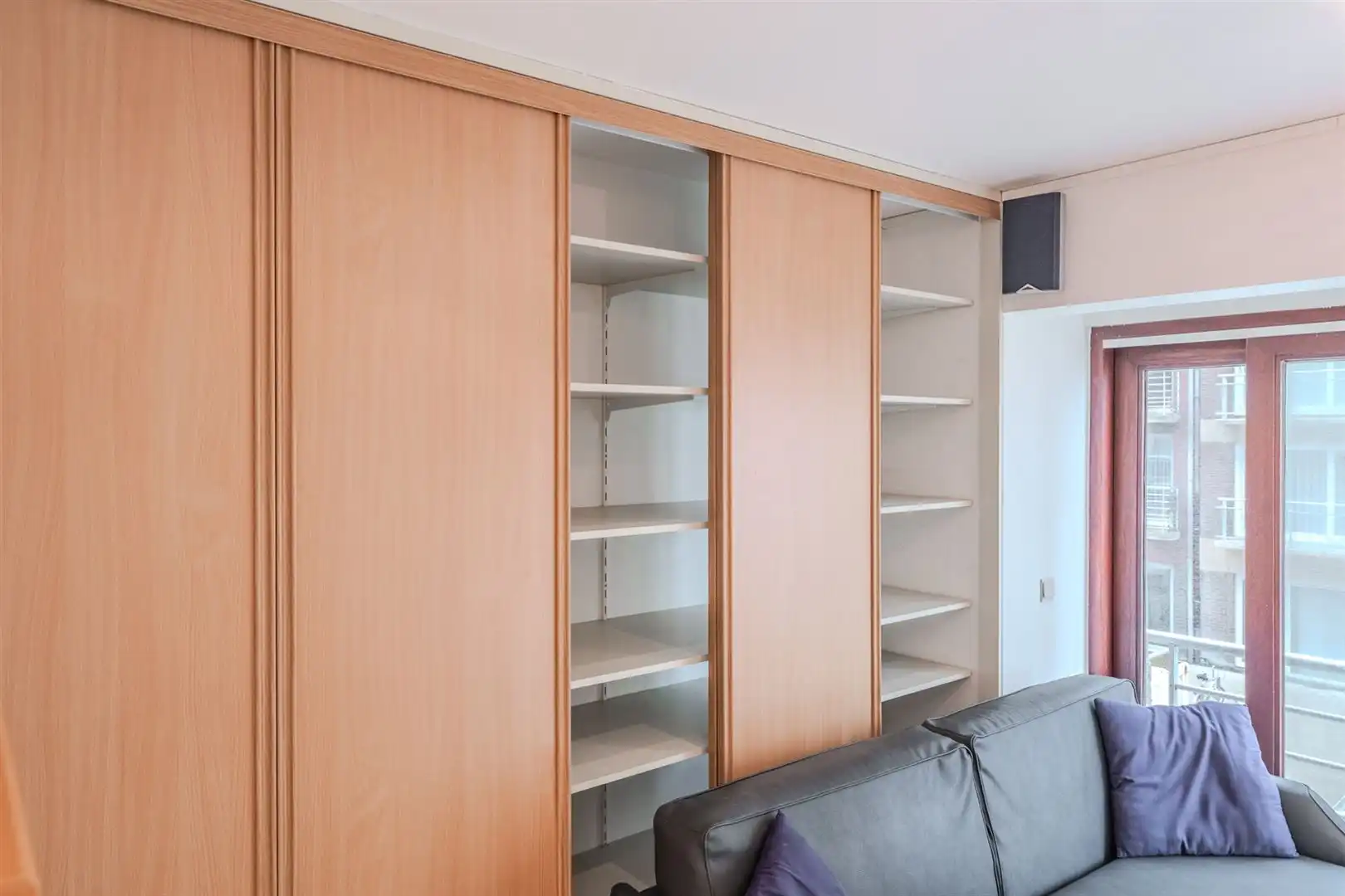 studio met lateraal zeezicht foto 9