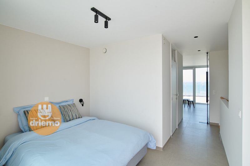 RECENTE DUPLEX PENTHOUSE MET 3/4 SLAAPKAMERS OP DE ZEEDIJK foto 7