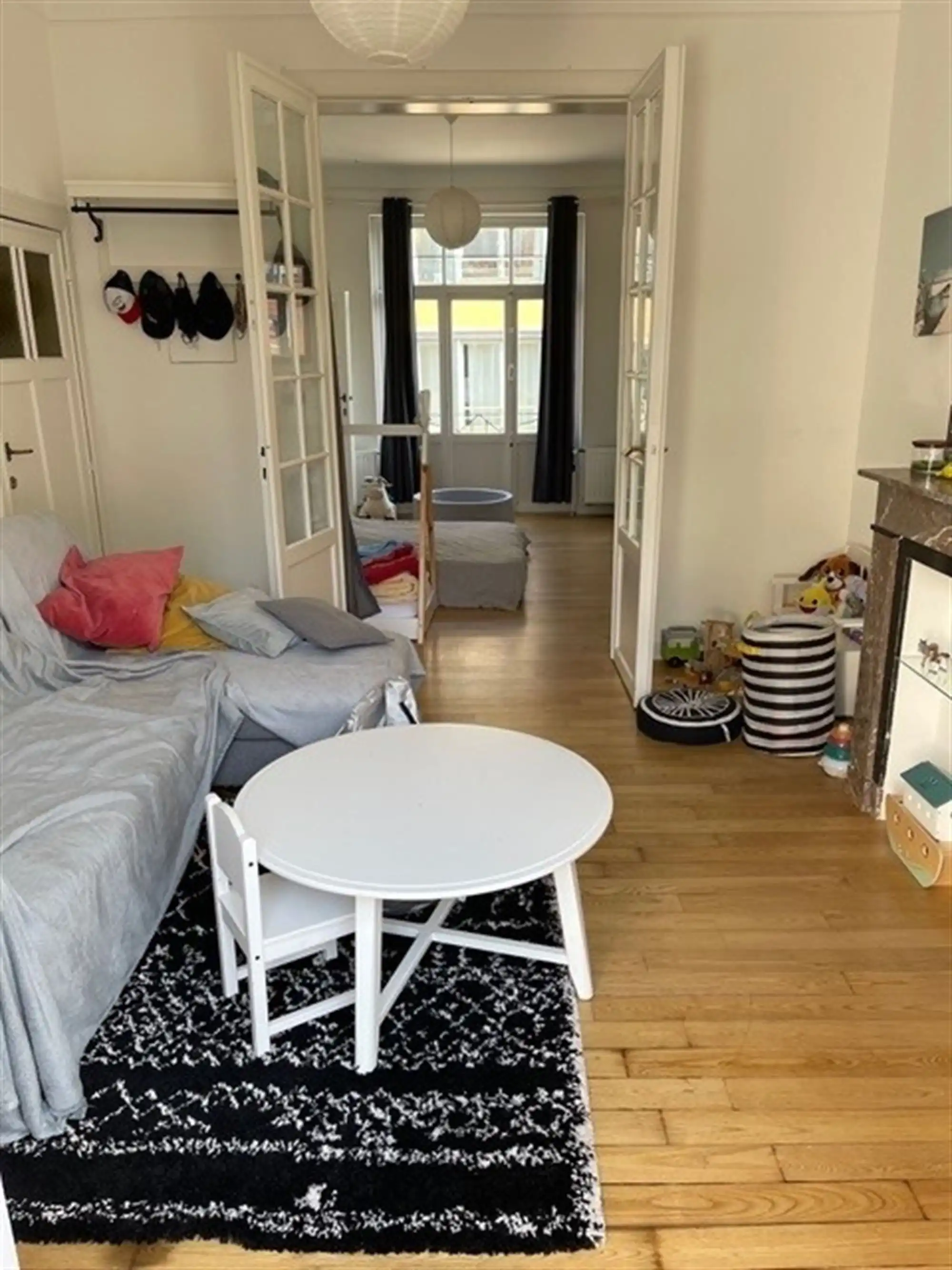 Appartement met grot terras foto 9