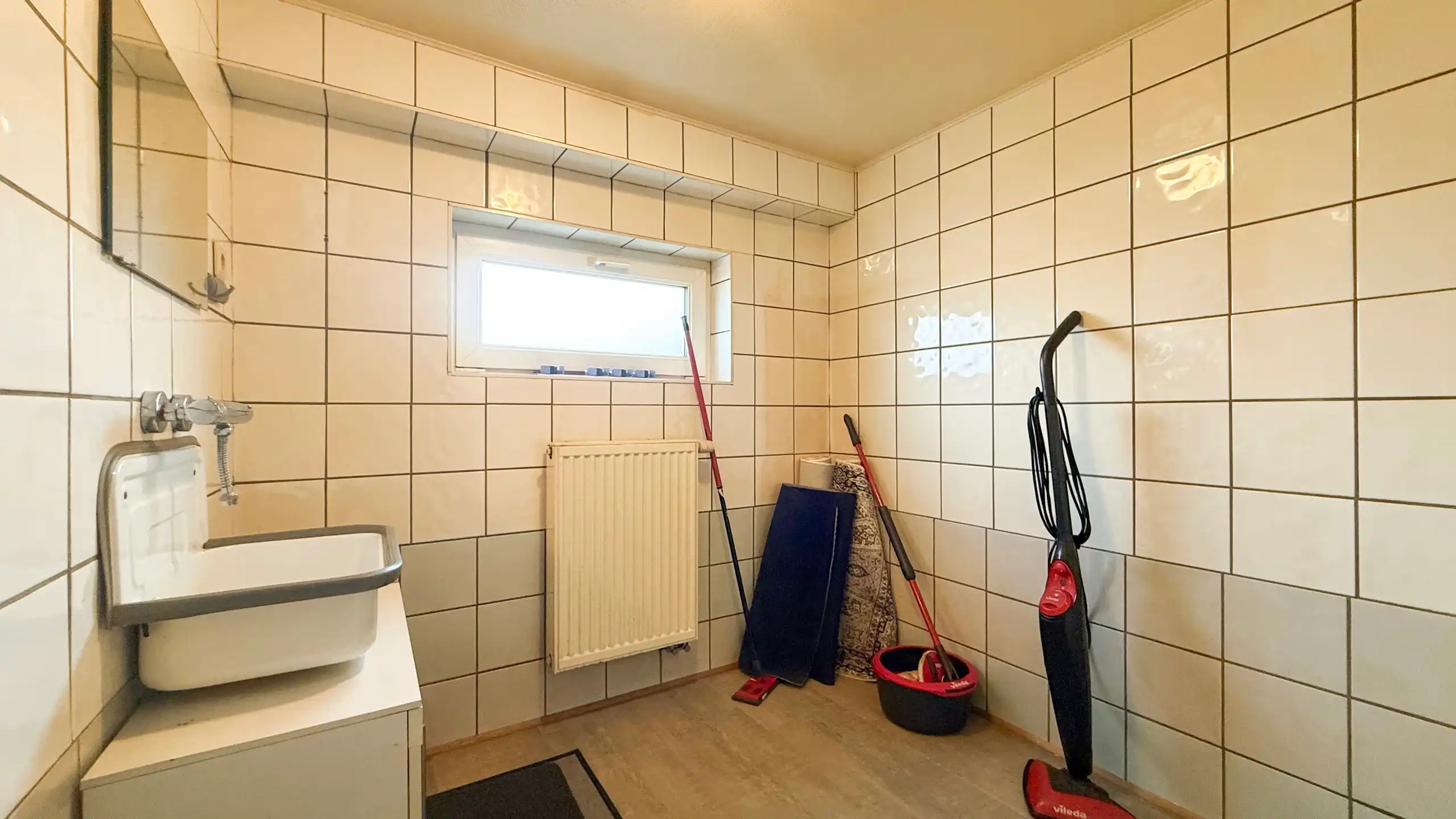 Ruime woning met 4 SLPK op een toplocatie! foto 21