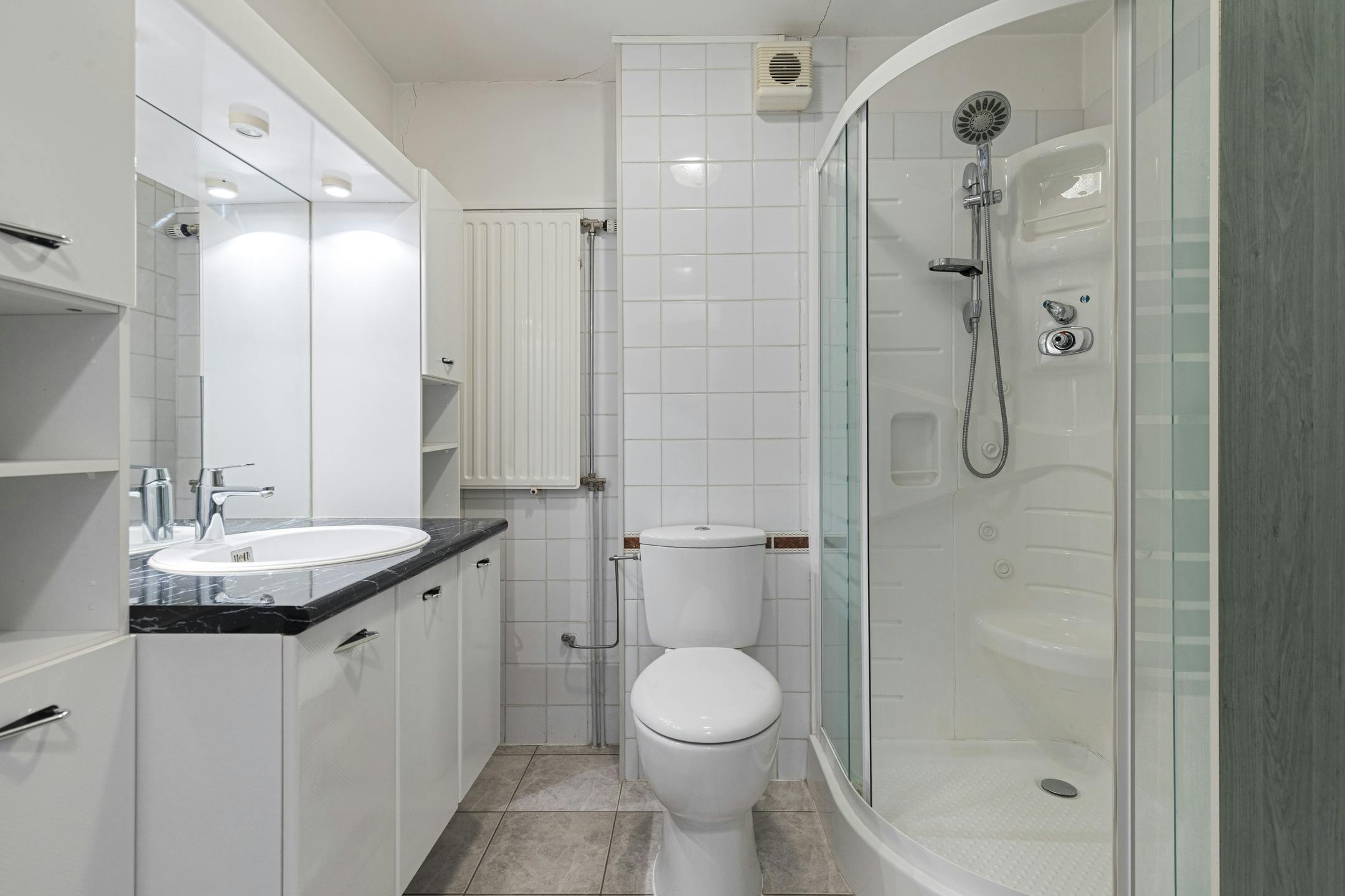 2-slaapkamerappartement met garagebox te koop te Blankenberge foto 8