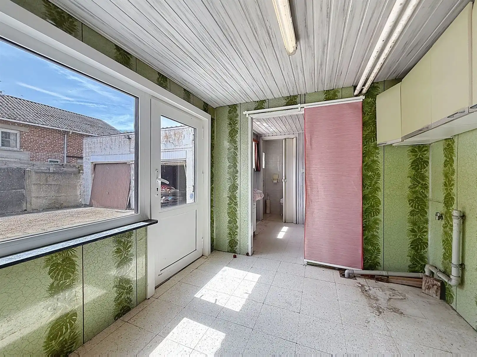 Te renoveren woning met 3 slpks en zolder, tuin, 12a 06ca foto 39