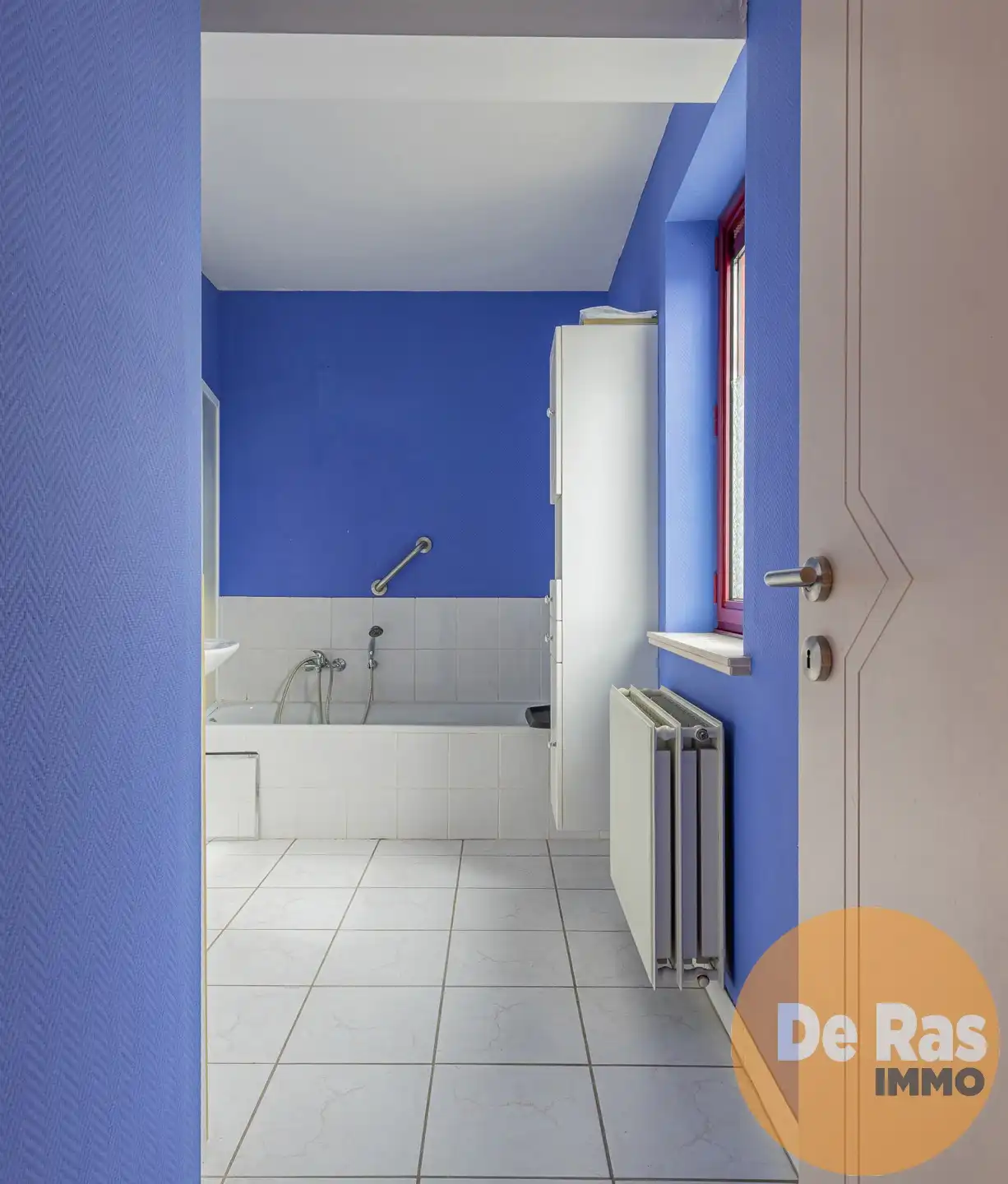 HERZELE – Starters -opbrengsteigendom, pal in het centrum foto 9