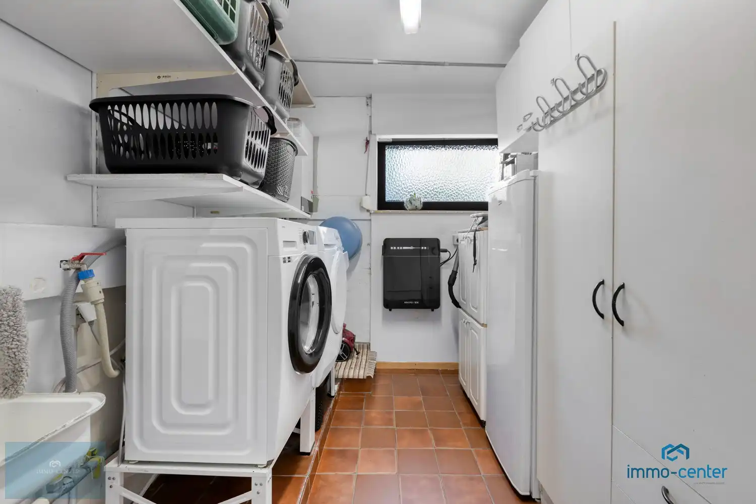 Instapklare vrijstaande woning met 4 slaapkamers en prachtige tuin foto 18