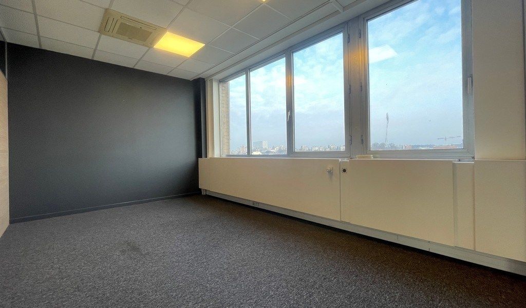 Kantoren te huur in Quinten Building in Berchem foto 6