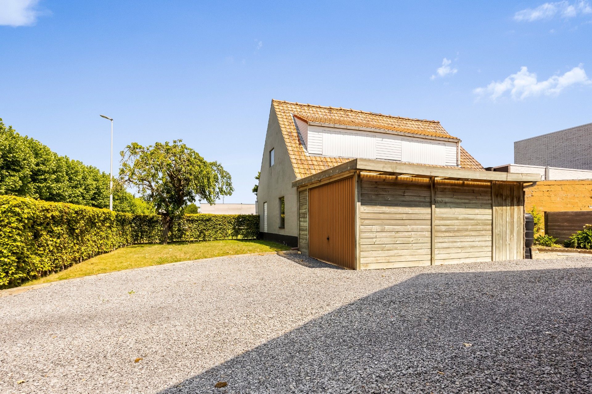 Te renoveren HOB met bijgebouw foto 4