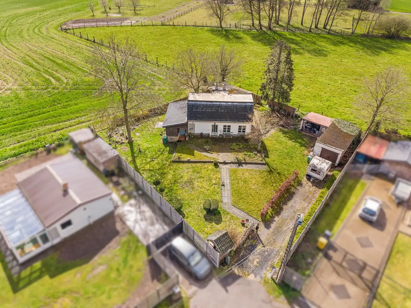 Gezellig huis met perfecte oriëntatie, 2 Kamers en mooie leefruimtes in Haacht foto {{pictureIndex}}