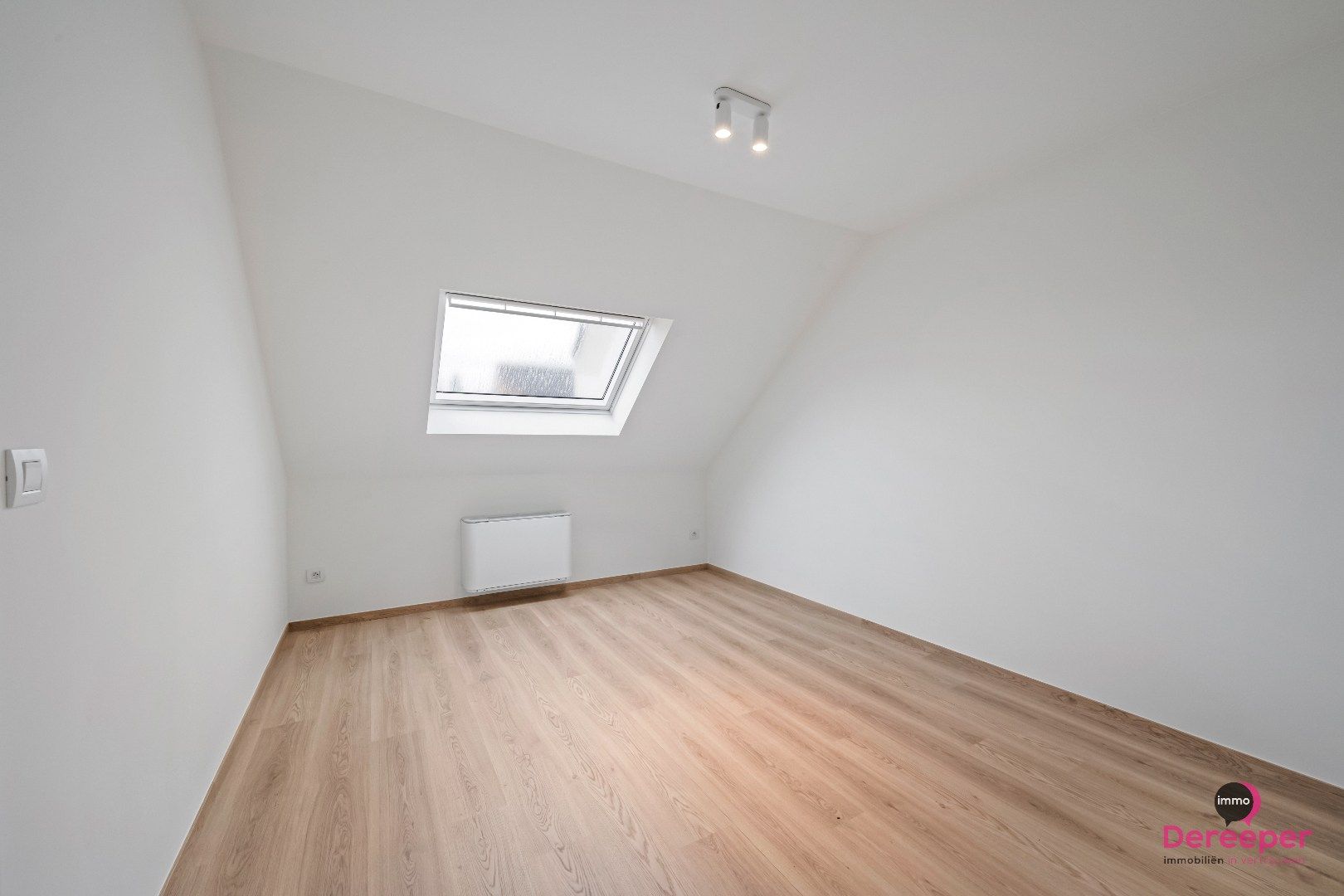 Rustig gelegen halfopen nieuwbouwwoning  foto 12