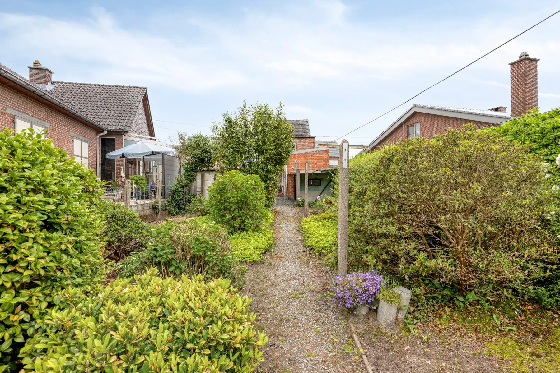 Te renoveren (starters-)woning met 2 slaapkamers. foto 16