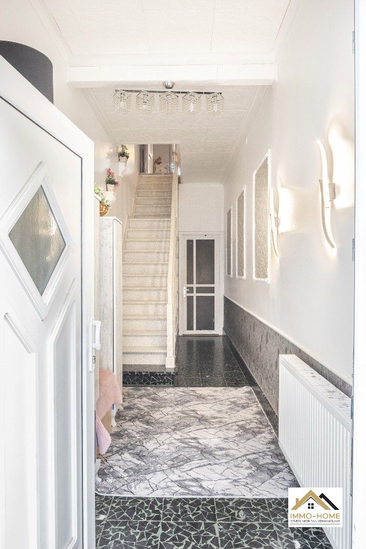 Ruime rijwoning nabij centrum Gent!  foto 7