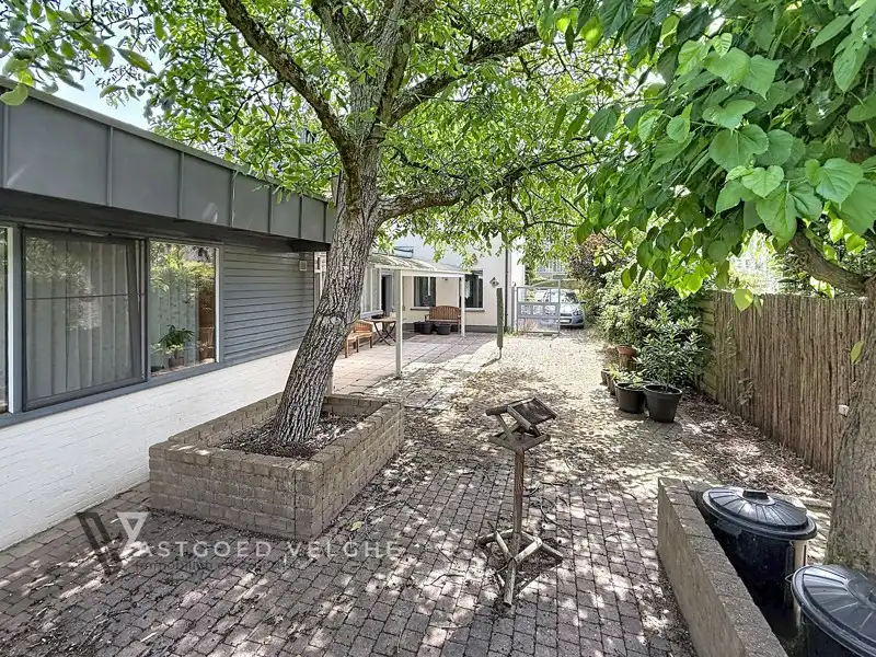 Ruime gezinswoning met zorgwoning in Genk-Centrum foto 33