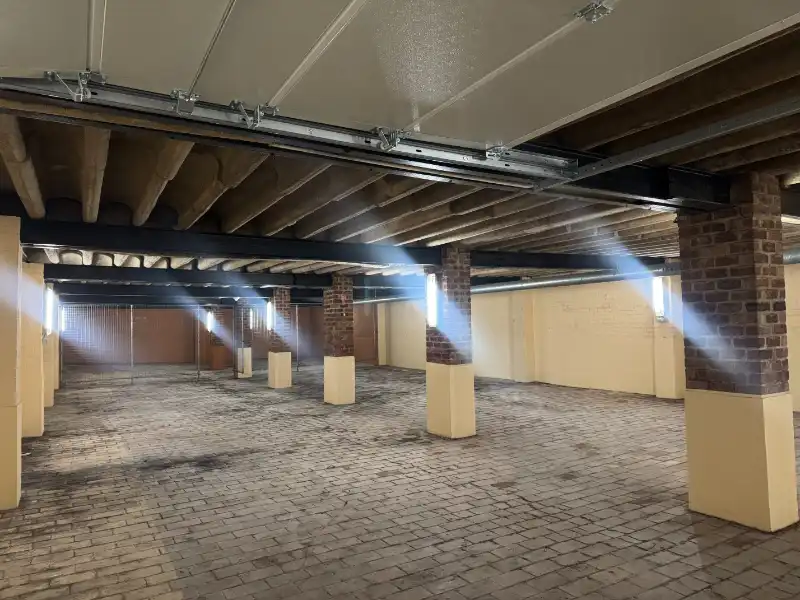 Polyvalent ruimte aan Gentbruggebrug foto 5