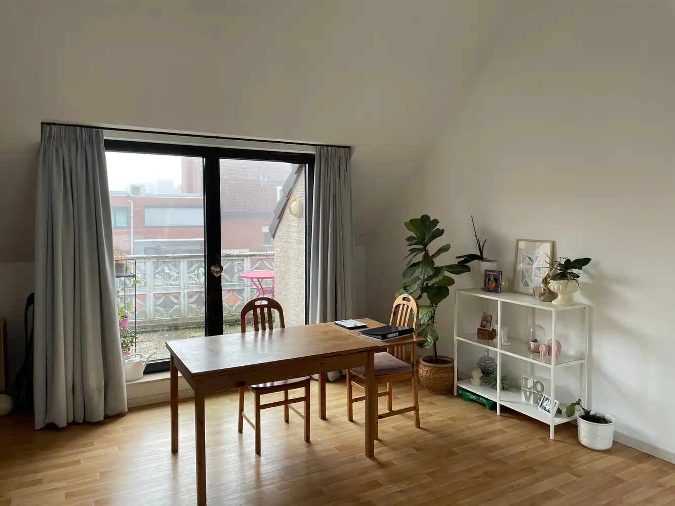 App 2de verd met 2 slpks foto 4