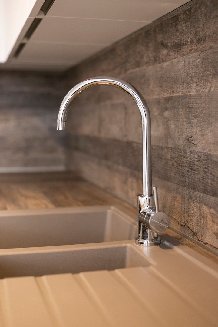 Vernieuwd, ruim appartement vlak bij centrum van Brasschaat foto 4