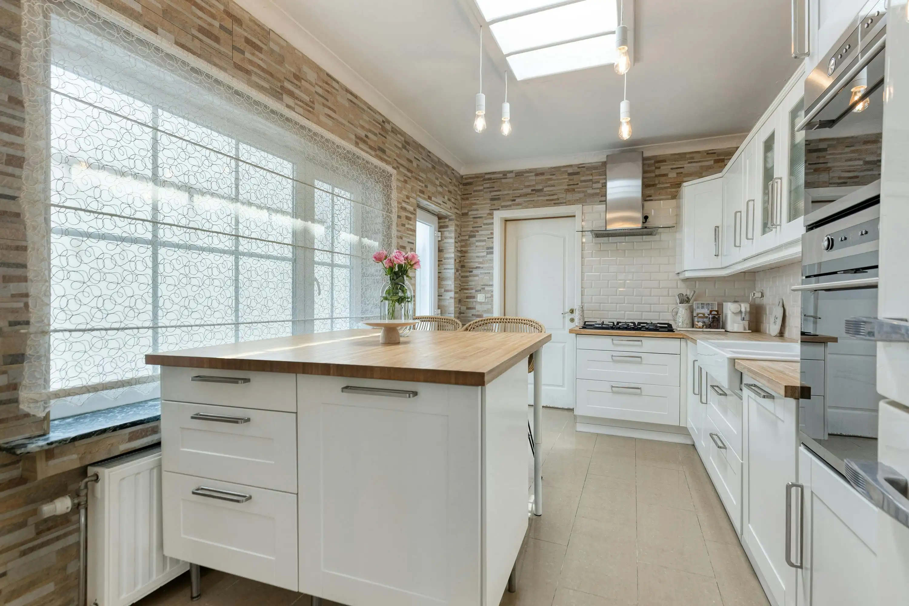 Instapklare woning met 3 ruime slaapkamers te koop in Boom foto 6