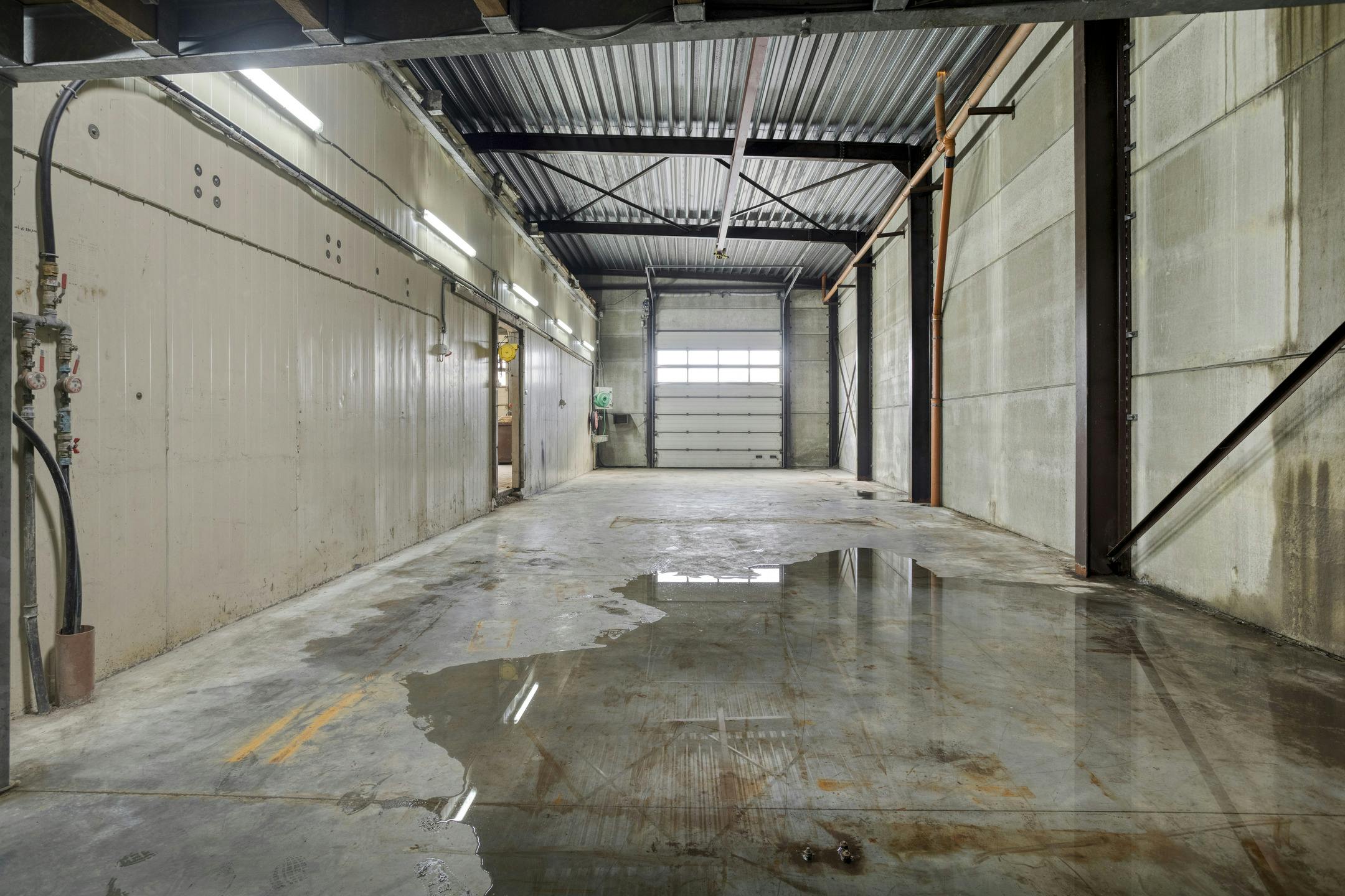 Ruime woning met loods op 2.127m² te Lo-Reninge. foto 34