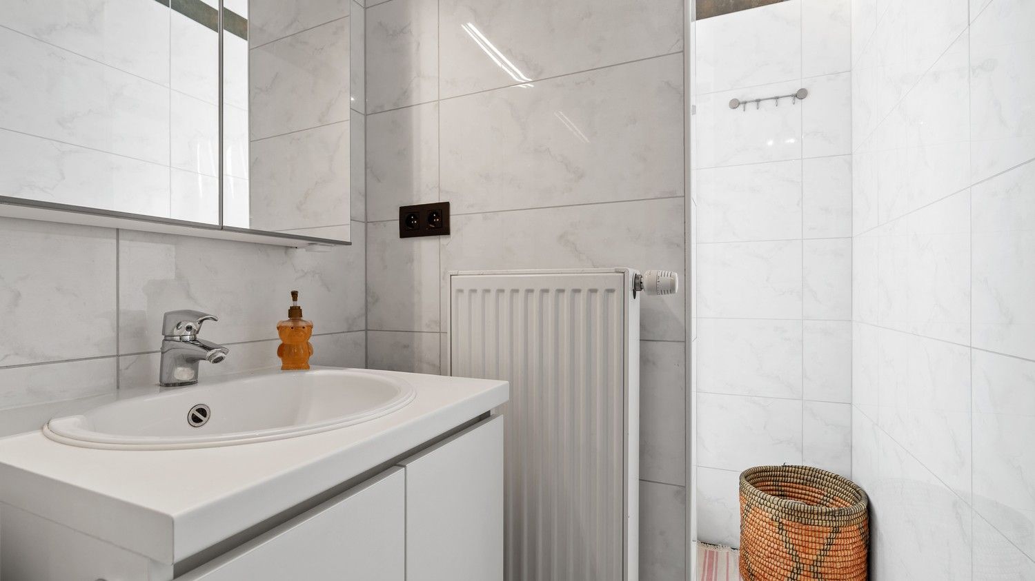 Appartement met 2 slaapkamers, kelder en parkeerplaats foto 11